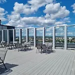 Hanza Tower Prestige Lux 20 & Pool Apartment *
