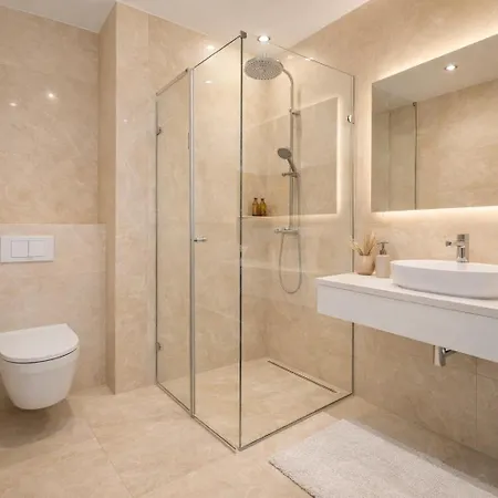 Hanza Tower Prestige Lux 20 & Pool Apartment