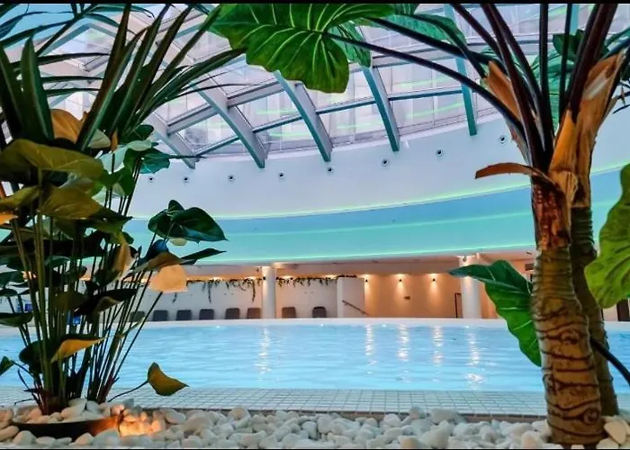 Hanza Tower Prestige Lux 20 & Pool *